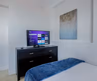 Two Bedroom Apartment in Wilshire Blvd