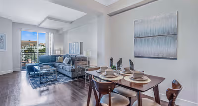 Two Bedroom Apartment in Wilshire Blvd