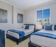 Two Bedroom Apartment in Wilshire Blvd