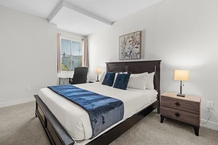 2 Bedroom in Wilshire Blvd