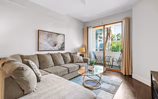 2 Bedroom in Wilshire Blvd