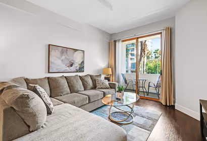 2 Bedroom in Wilshire Blvd