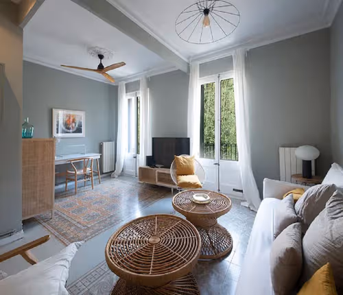 Enric Granados Serviced Apartment