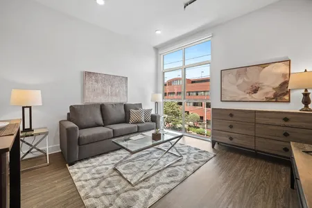La Grange Ave Apartment