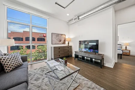 La Grange Ave Apartment