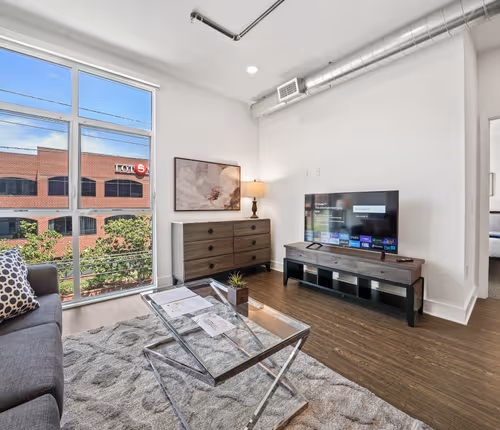 La Grange Ave Apartment