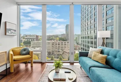 The Washington at Chatham Apartment