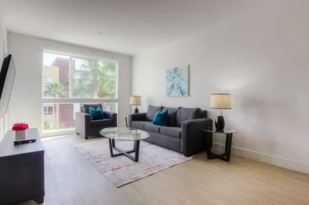 Runway Playa Vista RPV-NB202