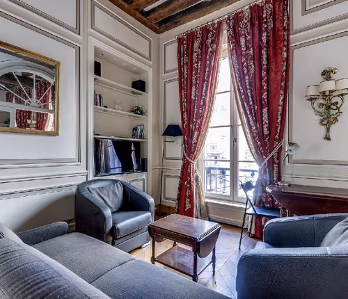 CUSTOM-BUILT AND EXQUISITELY DESIGNED ODEON SUITE SAINT GERMAIN