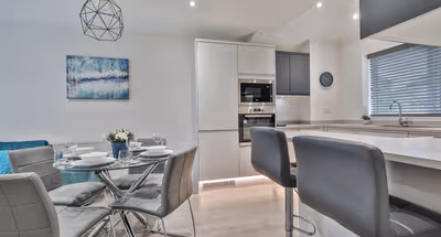 54 Greenwood Crescent House with Garden & Parking