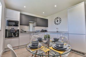 Modern, Cosy and Convenient