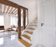 WITH THE FASCINATING VIEW OF SEINE ON QUAI DE MONTEBELLO RIGHT AROUND THE CORNER OF NOTRE DAME