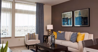 Iron Horse Pky Apartment