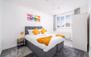 Luxury 2 bedroom Apartment in Watford with Free Parking and Netflix