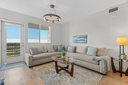 Runway Playa Vista RPV-NA229