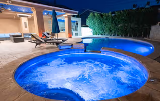 Burbank Harvard House