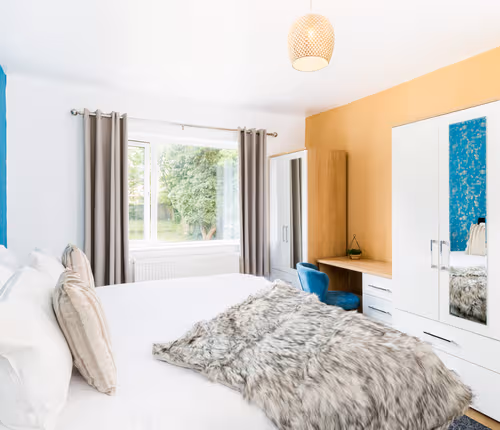 Stoney Lane 5 Bedrooms 2 Bath