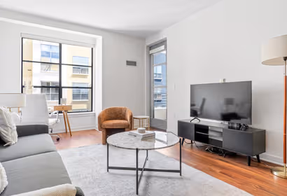 Berry St Apartment