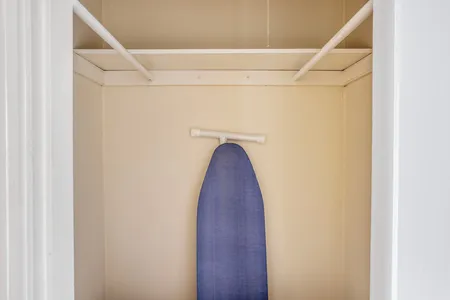 E Broadway Apartment