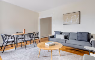 E Broadway Apartment