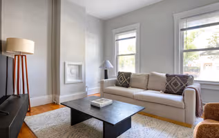 Hampshire St Apartment