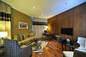 Meena Street Residences Serviced Apartment, Al Zahiyah