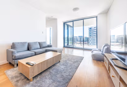 Rhodes RH1301 Apartment