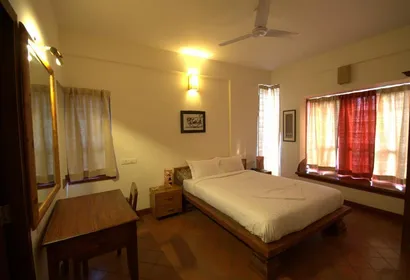 81 Dollors Colony Serviced Apartment