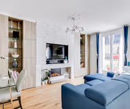 100M2 OF SHEER LUXURY ON TOP FLOOR NEAR AVENUE GEORGE V