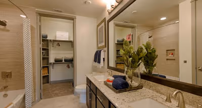 Town and Country Blvd Apartment