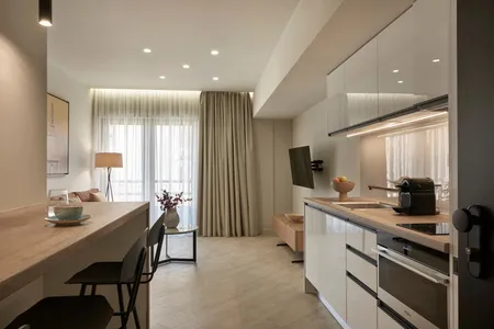 Fully equipped kitchen in 2 bed at Asklipiou 61