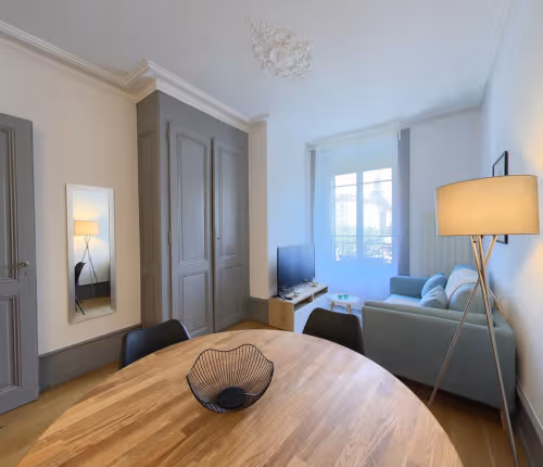 Jeu de Serviced Apartments