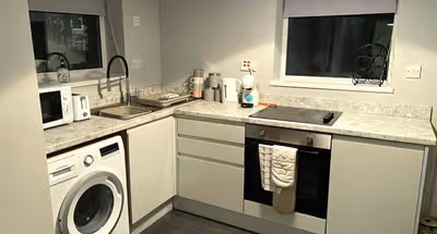 Quiet & Relaxing 2-bedrooms - Free parking & Pets