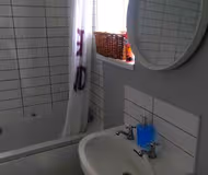 Quiet & Relaxing 2-bedrooms - Free parking & Pets