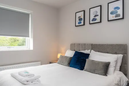 Superb, Newly Extended 3 Bed, 3 Bath House with Parking
