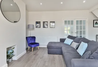 Superb, Newly Extended 3 Bed, 3 Bath House with Parking