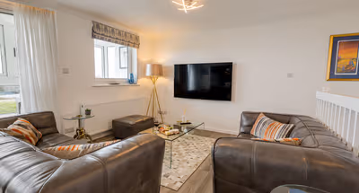 (SEA5) Shoreline Suite 3p