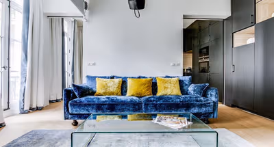 SUPER LUXE- IN THE HISTORICAL MARAIS