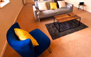 Central Milton Keynes  Apartment