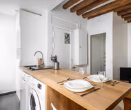 Rue Cloche Percé Serviced Apartment
