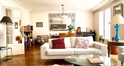 Spacious 4 Bedroom on Rue Victor Masse, at the Corner of Rue des Martyrs