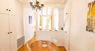 Refined Living in the Latin Quarter