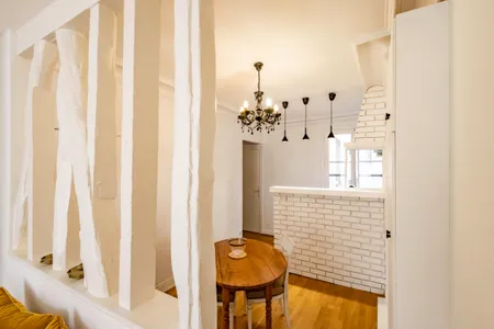 Refined Living in the Latin Quarter