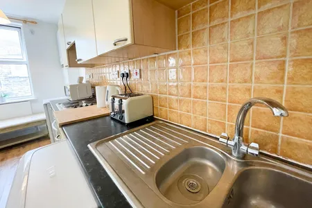 Kilburn Apartment