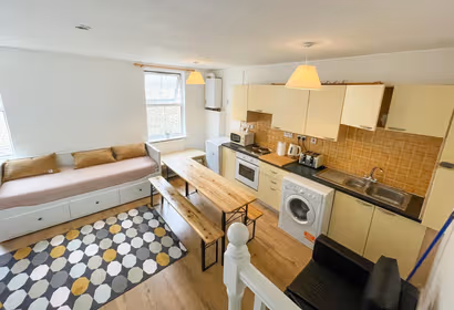 Kilburn Apartment