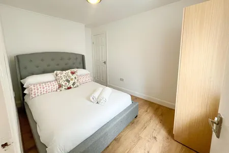 Kilburn Apartment