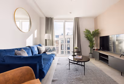Leeds Centre - New York Square, Quarry Hill Apartments