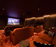 Leeds Centre - New York Square, Quarry Hill Apartments