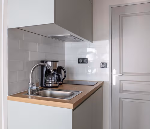 Aapart City Quentin Service Apartment