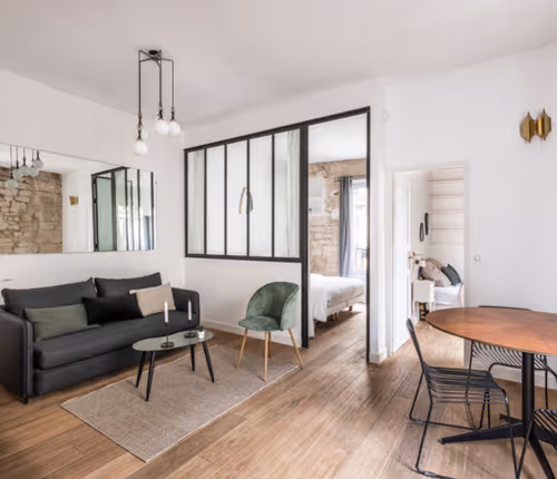 MARAIS ARCHIVES BAZAR DE L’HOTEL DE VILLE